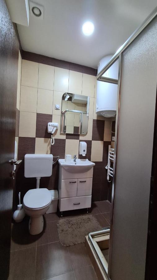 Apartmani Central 2.0 & Free Parking Vrnjačka Banja Esterno foto